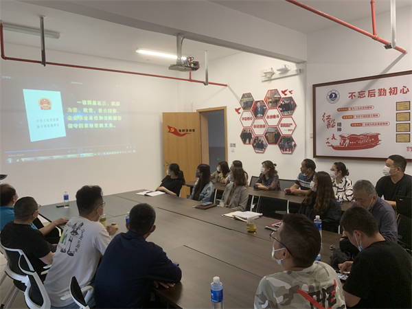 学习现场.jpg 学习现场.jpg