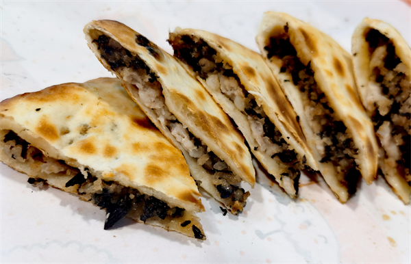 缙云烧饼:梅干菜肉饼0.jpg 缙云烧饼:梅干菜肉饼0.jpg