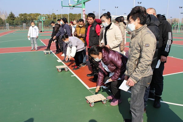 冬奥冰壶体验2.JPG 冬奥冰壶体验2.JPG