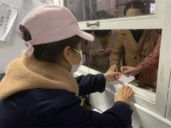 钥匙发放.jpg 钥匙发放.jpg