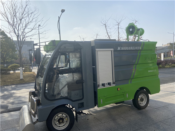 消杀冲洗车.jpg 消杀冲洗车.jpg