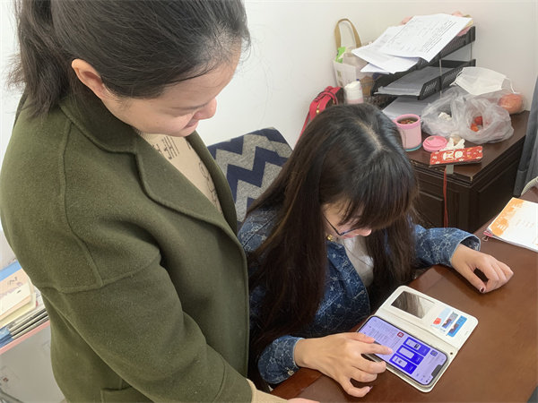 下载 APP.jpg 下载 APP.jpg