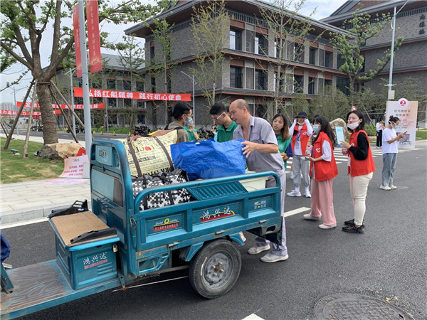 接驳1.jpg 接驳1.jpg